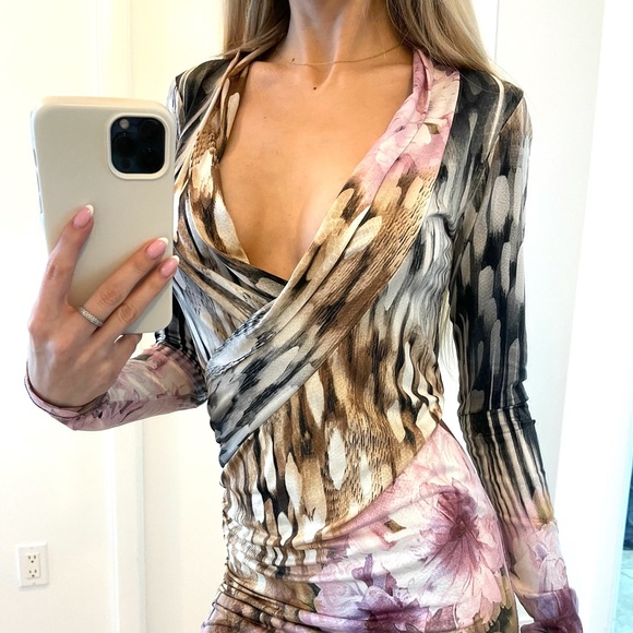 Savee Laguna Beach dress long sleeve mini XS flower / animal print silky dress - Picture 4 of 6